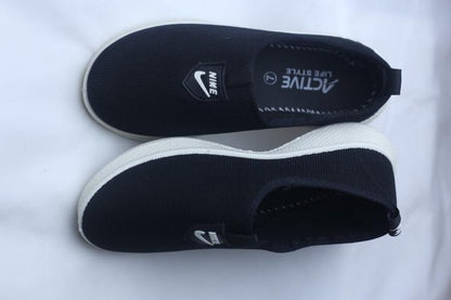 Women's Black Rexine Casual Slip-On Pumps